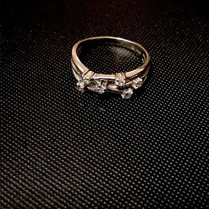 Women’s right hand ring 14K white gold